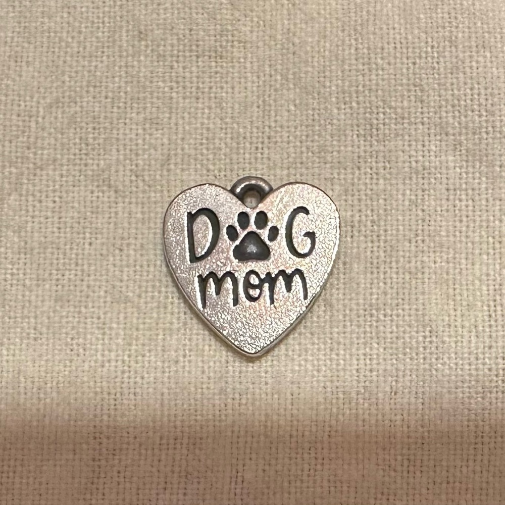 James Avery “Dog Mom” charm